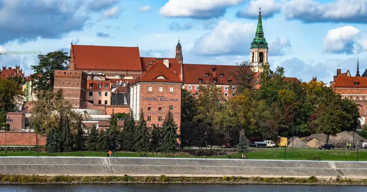 Jak zaplanować idealną podróż po Polsce: krok po kroku